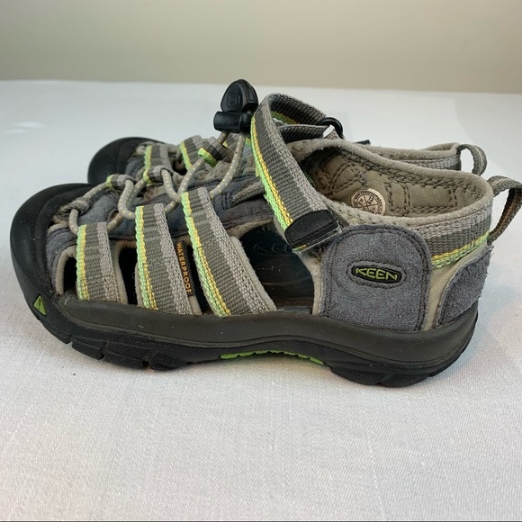 Keen Waterproof Little Boy Sz 12 Sandal - Picture 3 of 8